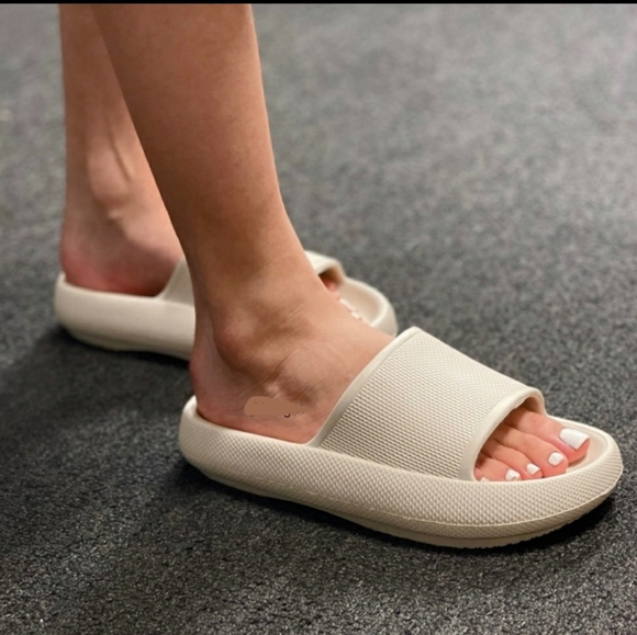 Bone cloud insole pillow slides - Picture 2 of 4